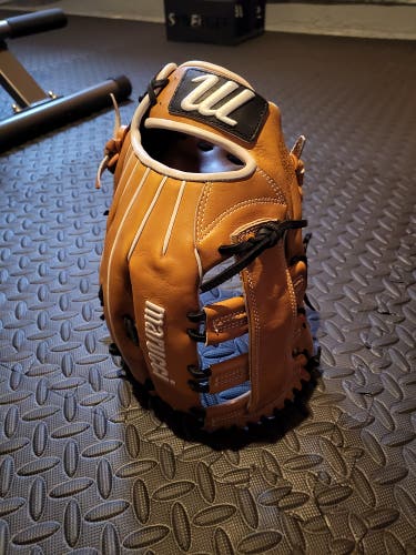 Marucci Capitol Series 13" Glove
