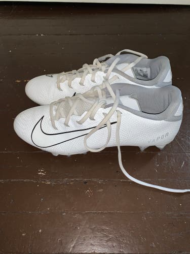 Size Men's 10.5 (W 11.5) Nike Vapor edge team