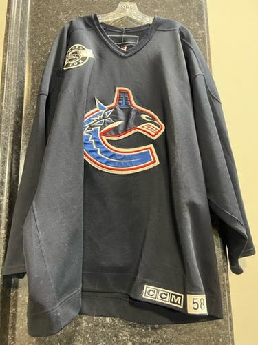 Vancouver Canucks Centre Ice Practice Jersey