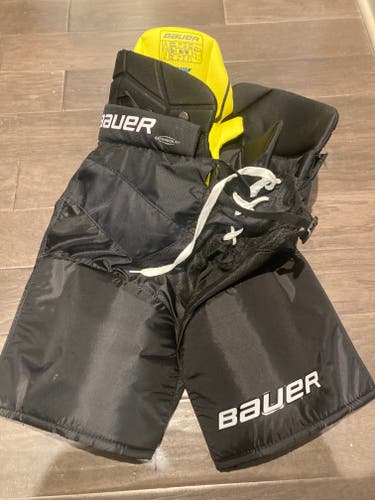 Senior Medium Bauer Supreme S29 Hockey Pants