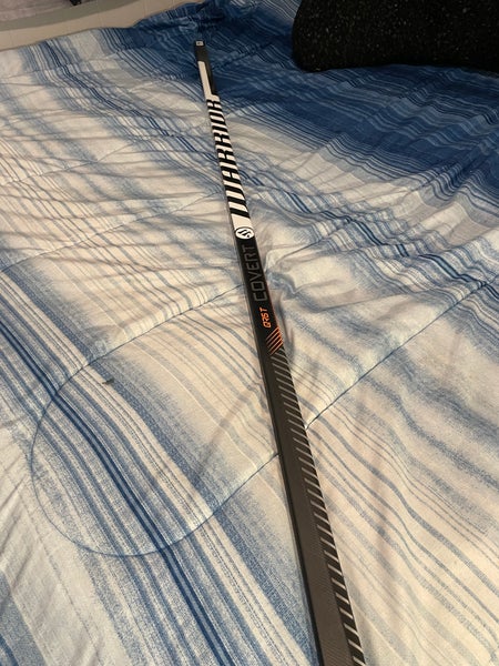 Senior Left Hand P28  Covert QR5T Hockey Stick