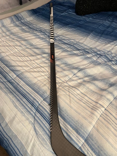 Senior Left Hand P28  Covert QR5T Hockey Stick