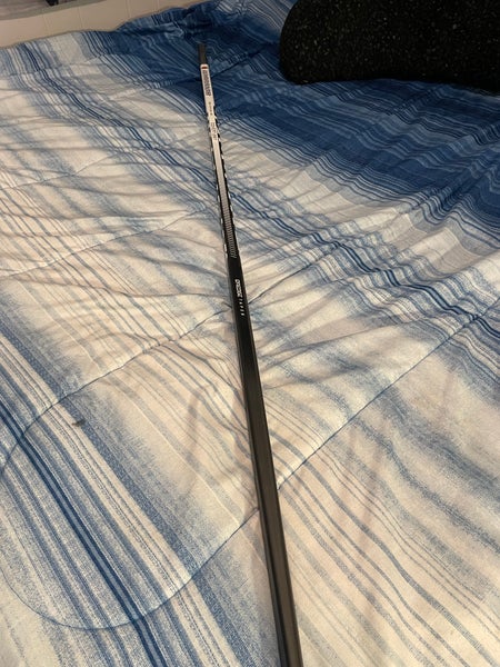 Senior Left Hand P28  Covert QR5T Hockey Stick