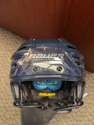 New Medium Bauer Re-Akt 150 Helmet Navy