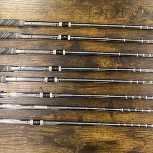 MENS Used Cobra Right Handed AMP Iron Set 8 Pieces Steel Shaft