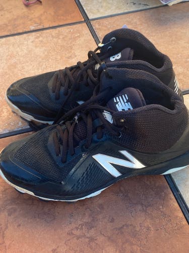 Black Used Youth Men's Size 7.5 (Women's 8.5) Molded Cleats New Balance High Top 3000v5