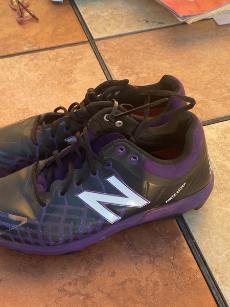Purple Adult Men's Used Size 12 (Women's 13) Molded Cleats New Balance Low Top 3000v4