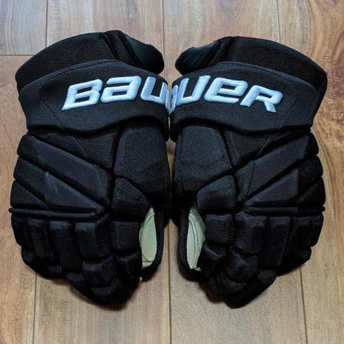 JAMIE BENN Game Worn Bauer Vapor 1X Lite Gloves STARS COA