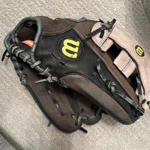 Used Right Hand Throw 12" A450 Baseball Glove