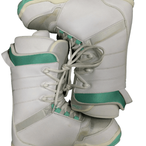 Used 5th Element Senior 9 Women's Snowboard Boots