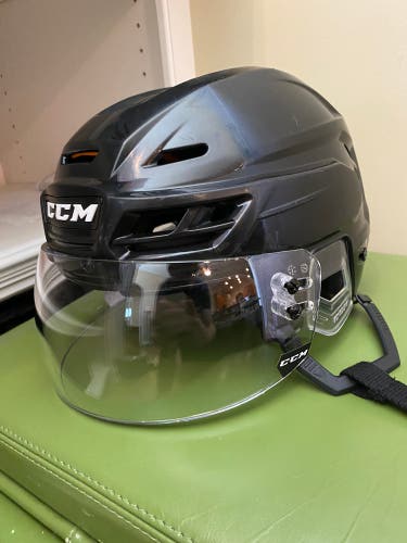 Used Medium CCM Pro Stock Tacks 710 Helmet