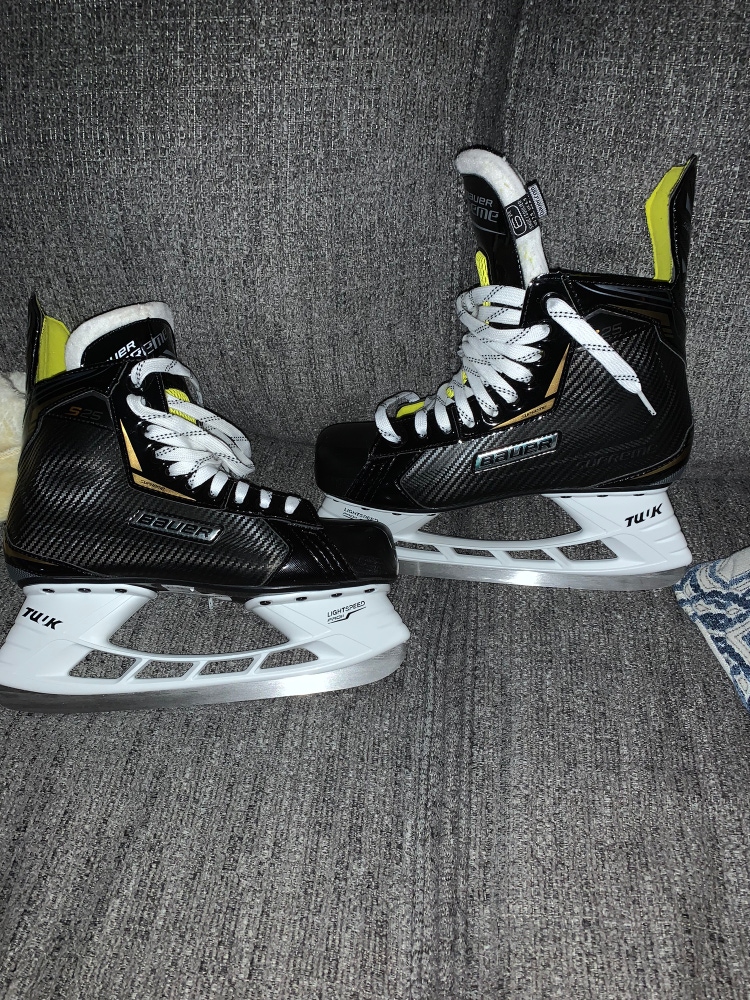 Bauer Regular Width Size 6 Hockey Skates