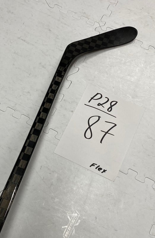Senior(1x)Right P28 87 Flex PROBLACKSTOCK Toe Pattern Pro Stock Nexus 2N Pro Hockey Stick