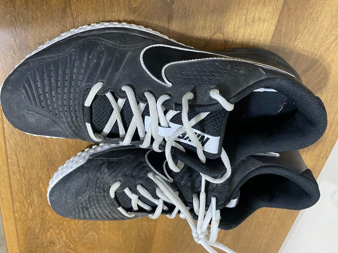 Black Used Men's Size 9.5 (Women's 10.5) Turf Cleats Low Top