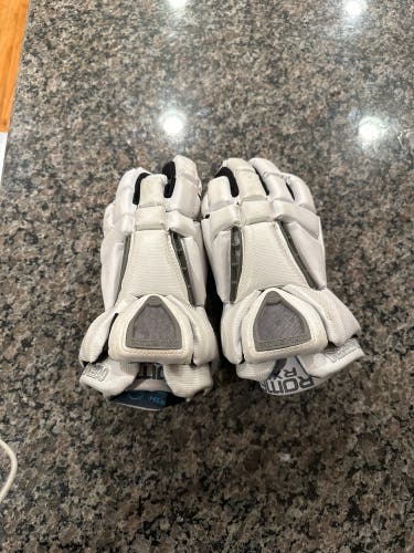 New Player's Maverik 13" Rome Lacrosse Gloves