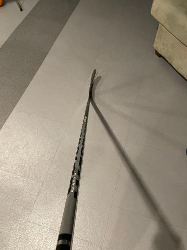 Senior Left Hand W03  Alpha LX Pro Hockey Stick