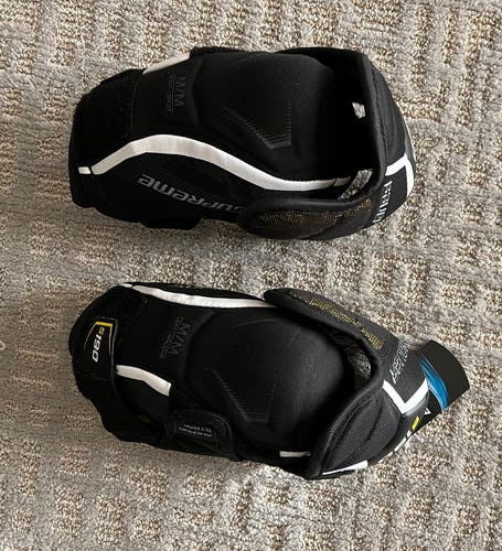 New Medium Bauer  Supreme 190 Elbow Pads