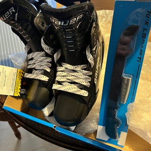 Bauer Mach Skates Size 8 Fit 1 with Pulse Ti blades Brand New