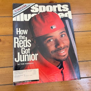 Cincinnati Reds Ken Griffey Jr. MLB BASEBALL 2000 Sports Illustrated Magazine!