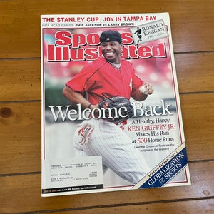 Cincinnati Reds Ken Griffey Jr. MLB BASEBALL 2004 Sports Illustrated Magazine!
