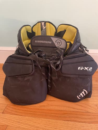 Used Medium Warrior  Ritual X2 Hockey Goalie Pants