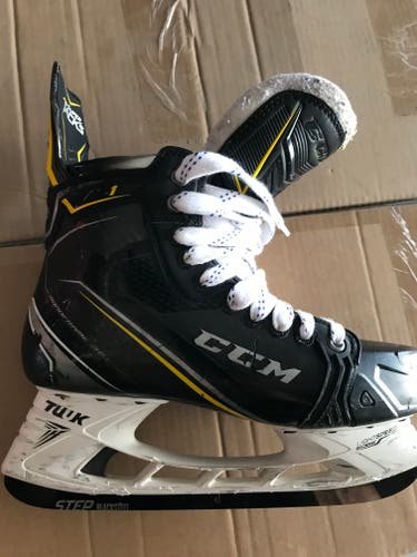 Used CCM Regular Width  Size 8 Super Tacks AS1 (Tuuk) Hockey Skates