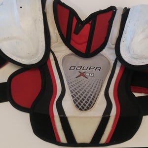Used Youth Small Bauer vapor x20 Shoulder Pads