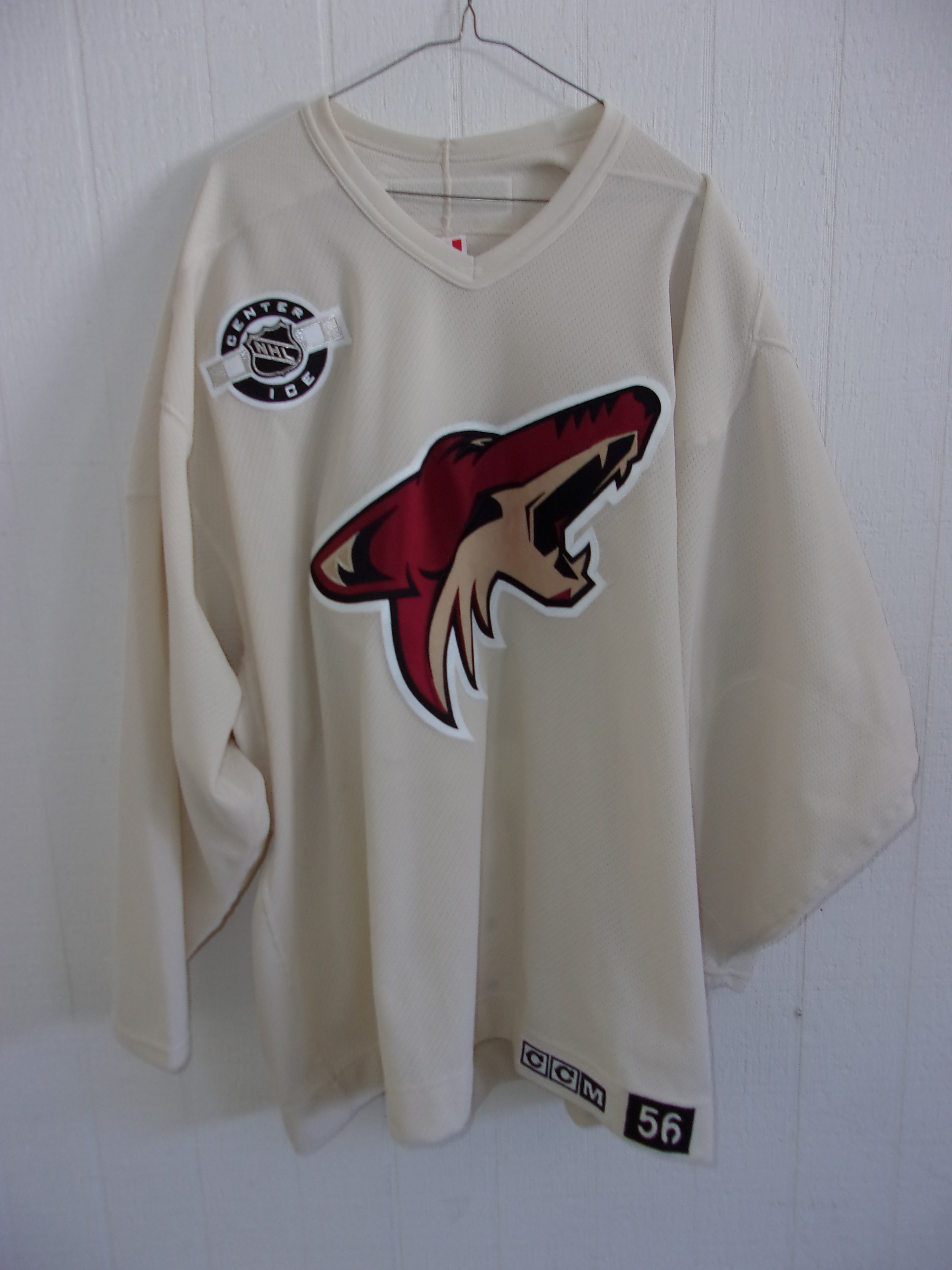 Pro Stock Practice Jersey Arizona Coyotes - BEHIND THE MASK