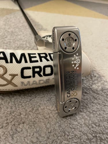 2016 Titleist Scotty Cameron Limited Release Cameron & Crown Newport 33”