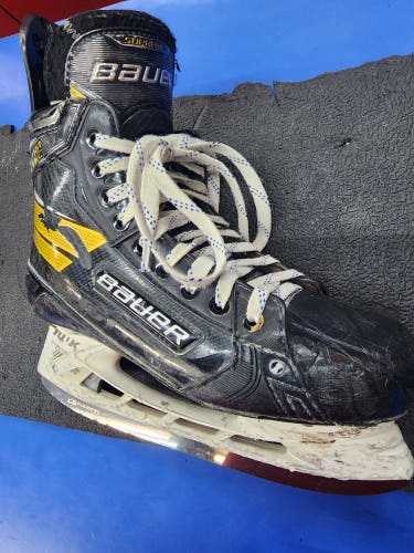 Used Bauer Supreme UltraSonic Hockey Skates fit 1 Size 8.5