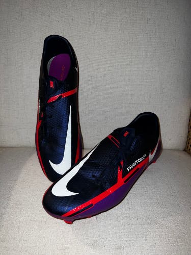 Like New! Nike Phantom GT 11.0 Size Soccer Cleats - Like New!