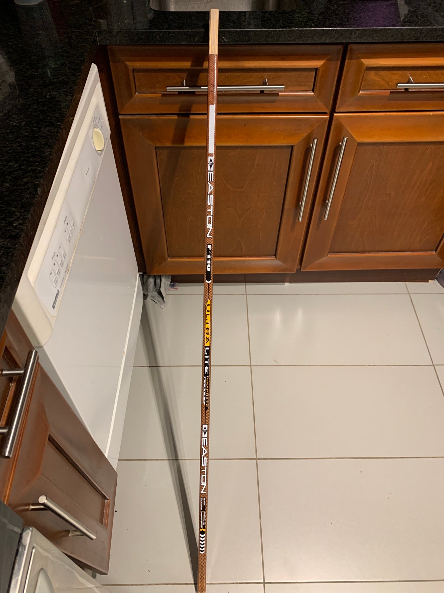 Vintage EASTON Ultra Lite Graphite Junior Hockey Stick Shaft - Very Rare