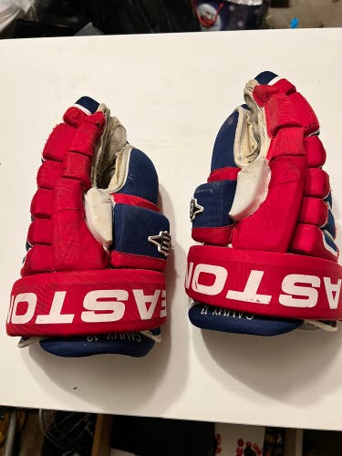 Game Used Mike Camalleri Gloves Montreal Canadiens