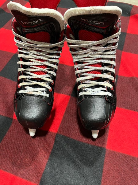 Used Bauer Regular Width Size 8.5 Vapor X600 Hockey Skates