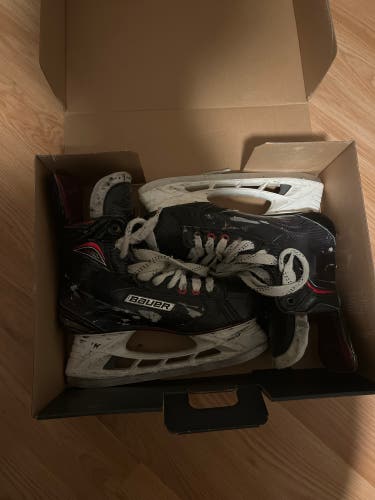 Used Bauer Regular Width Size 7.5 Vapor ltx pro+ Hockey Skates