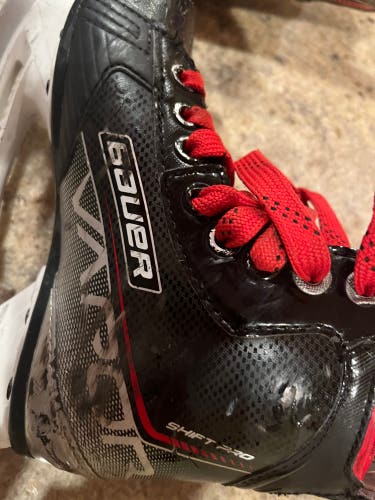 Youth Bauer vapor size 13 shift pro