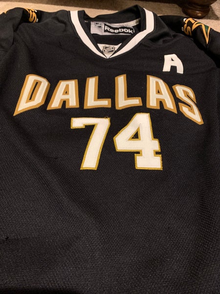 black and gold dallas cowboys jersey