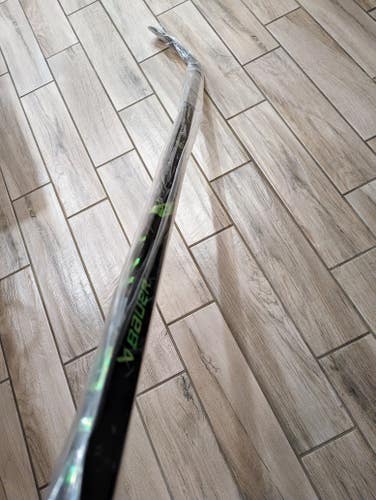 Bauer AG5NT AGENT Hockey Stick - P92 - 70 Flex