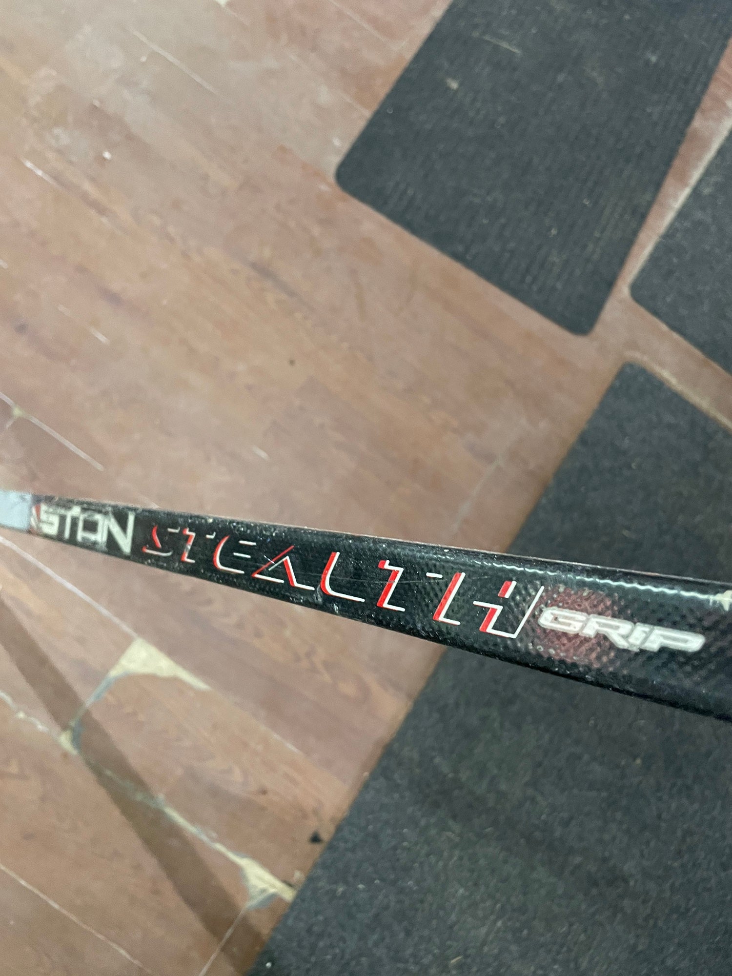 RARE Easton Stealth RS Right 85 Flex P9 (Heatley) Lie 5 Stick | SidelineSwap