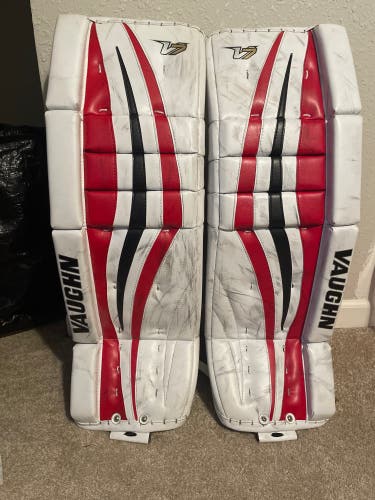 30" Vaughn Velocity V7 Goalie Leg Pads