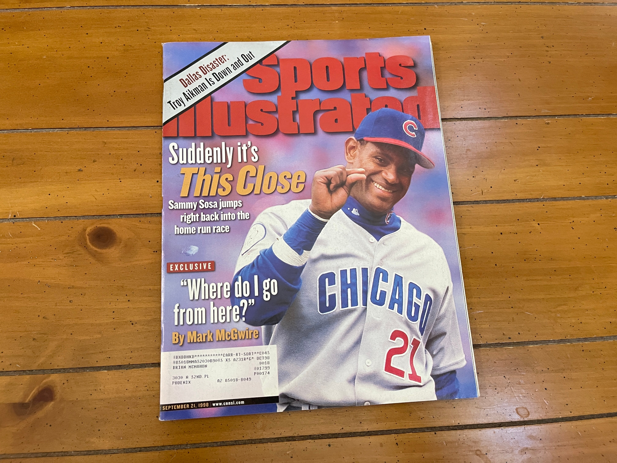 Chicago Cubs Sammy Sosa MLB BASEBALL 1998 Sports Illustrated Magazine!