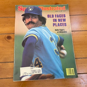 Milwaukee Brewers Rollie Fingers MLB BASEBALL 1981 Sports Illustrated Magazine!