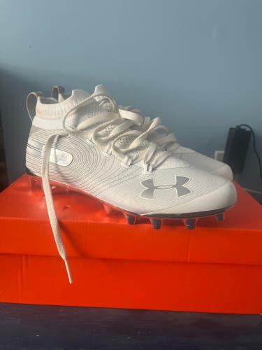 White Used Molded Cleats Mid Top Spotlight