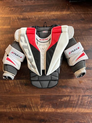 Used Small CCM Extreme Flex 5 Pro Goalie Chest Protector