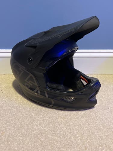 Men's Large Troy Lee Designs D3 Fiberlite Bike Helmet