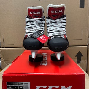 Junior New CCM JetSpeed FT2 Hockey Skates Regular Width Size 4