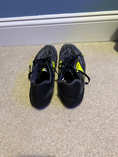 Brooks ELMN8 V5 Track Spikes | SidelineSwap