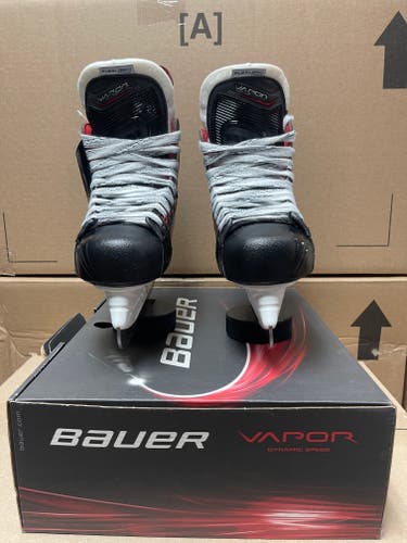 Junior New Bauer Vapor X Shift Pro Hockey Skates Regular Width Size 4