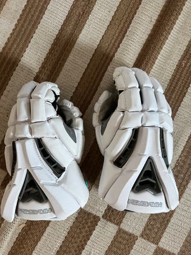 Used Player's Maverik Rome Lacrosse Gloves 13"