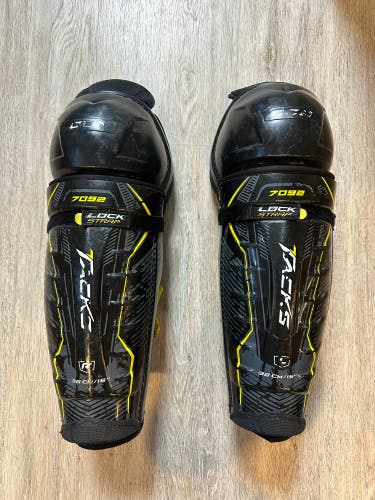 CCM  Tacks 7092 Shin Pads